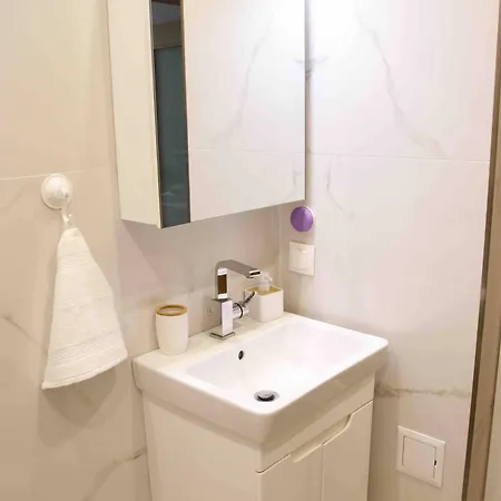 Apartment In Center *